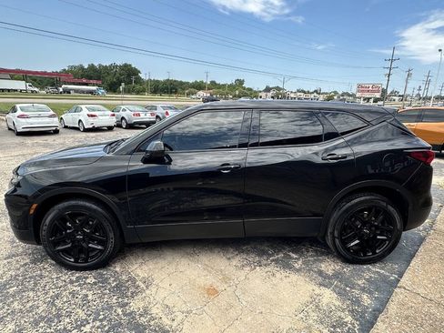 Used 2022 Chevrolet Blazer LT w/ LPO, Black Accent Package FWD image 4