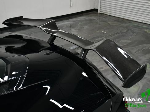 Used 2024 Chevrolet Corvette Stingray Coupe w/ 1LT RWD image 14