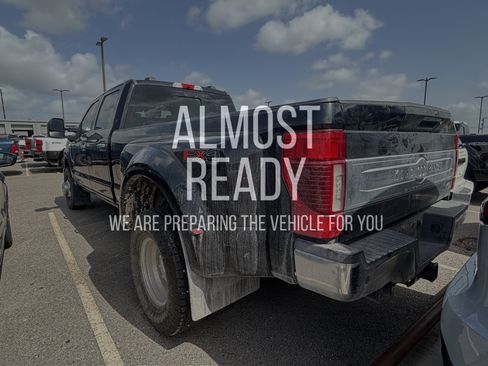 Used 2021 Ford F350 King Ranch w/ King Ranch Ultimate Package AWD/4WD image 1