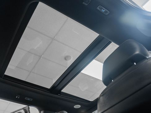 Used 2021 Ford F150 Lariat w/ Equipment Group 502A High image 40