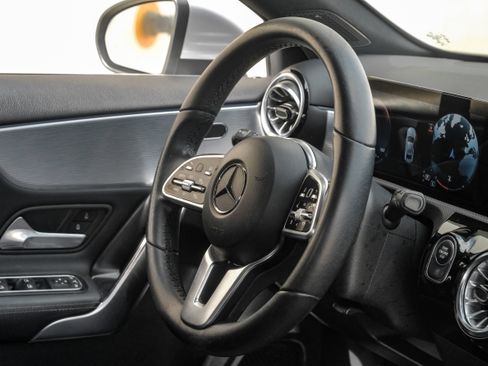 Used 2022 Mercedes-Benz A 220 image 13