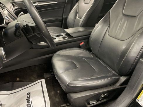 Used 2018 Ford Fusion Titanium image 12