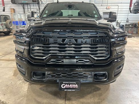 Used 2025 RAM 2500 Big Horn AWD/4WD image 36