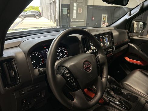 Certified 2025 Nissan Frontier PRO-4X w/ Pro Premium Package AWD/4WD image 29