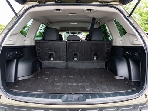Used 2022 Subaru Forester Premium AWD/4WD image 8