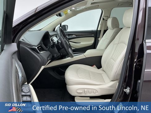 Used 2022 Buick Enclave Avenir w/ Avenir Technology Package image 17