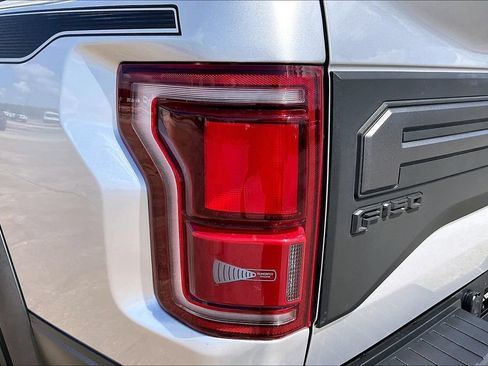 Used 2019 Ford F150 Raptor AWD/4WD image 20