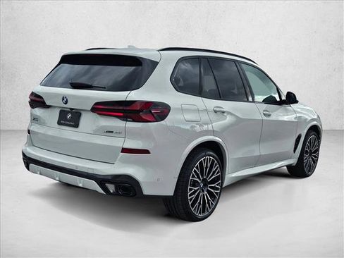 New 2026 BMW X5 xDrive40i w/ M Sport Package image 2