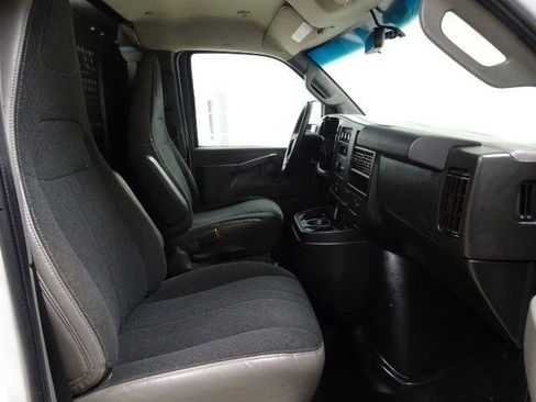 Used 2021 Chevrolet Express 2500 w/ Driver Convenience Package image 33