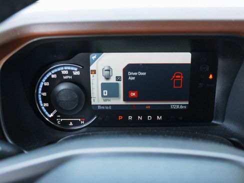 Used 2024 Ford Bronco Outer Banks AWD/4WD image 13