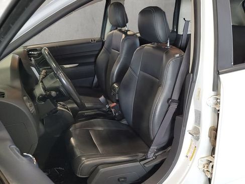Used 2016 Jeep Compass High Altitude AWD/4WD image 5