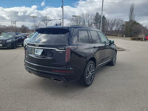 Used 2022 Cadillac XT6 Sport w/ Technology Package image 6