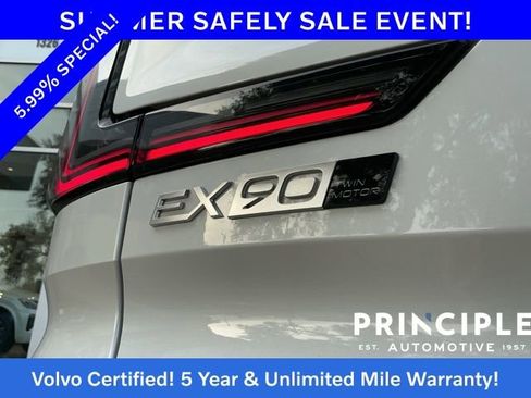 Certified 2025 Volvo EX90 Ultra AWD/4WD image 16