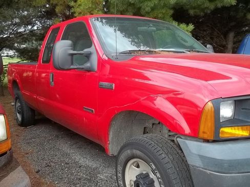 Used 2006 Ford F250 XL image 3