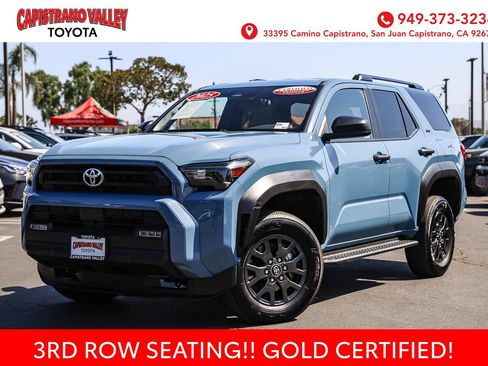 Certified 2025 Toyota 4Runner SR5 AWD/4WD image 1