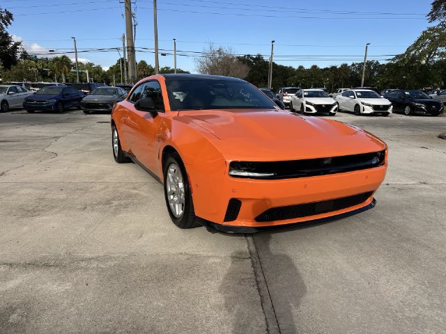 Used 2025 Dodge Charger Daytona R/T w/ Sun & Sound Package AWD/4WD image 17