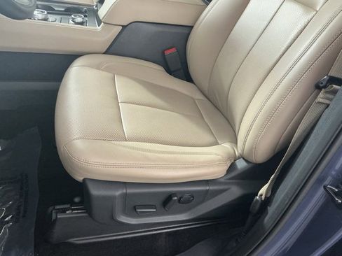 Used 2022 Ford Expedition XLT image 8