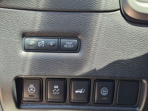 Used 2020 Nissan Murano Platinum FWD image 11