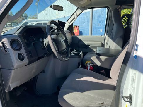Used 2013 Ford E-150 and Econoline 150 w/ PWR Group image 12
