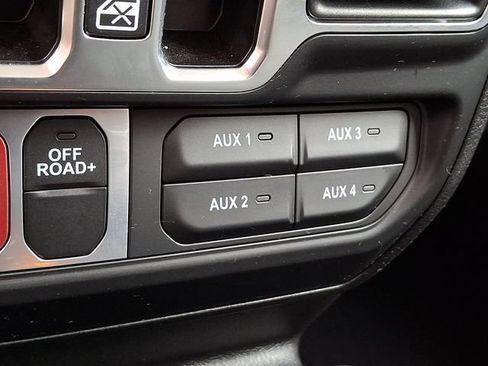 Certified 2025 Jeep Wrangler Unlimited Sport AWD/4WD image 25