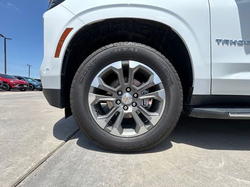 Used 2025 Chevrolet Tahoe LT w/ Comfort Package RWD image 6
