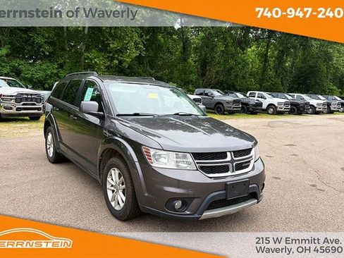 Used 2017 Dodge Journey SXT w/ Comfort/Convenience Group FWD image 1