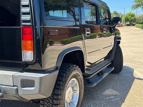 Used 2003 HUMMER H2 w/ Preferred Equipment Group image 4