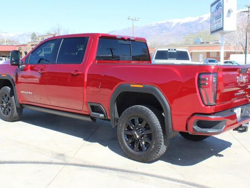 Used 2025 GMC Sierra 2500 AT4 w/ AT4 Premium Plus Package image 13