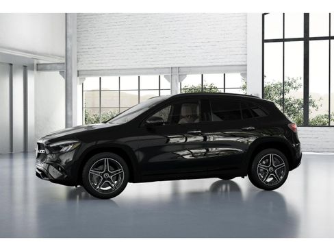 New 2026 Mercedes-Benz GLA 250 4MATIC image 35