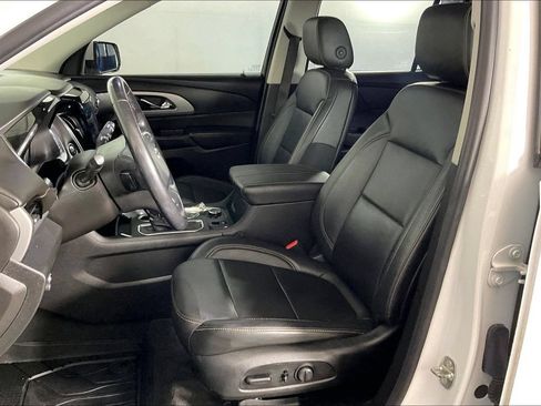 Used 2020 Chevrolet Traverse RS FWD image 31