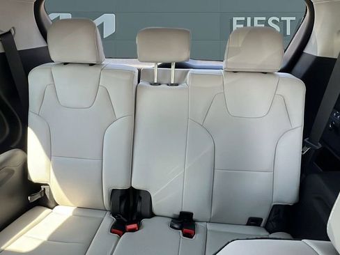 New 2025 Kia Telluride EX w/ EX Captain's Chair Package image 9