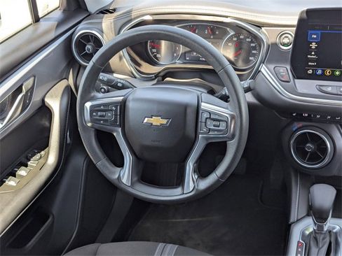 Used 2025 Chevrolet Blazer LT image 15