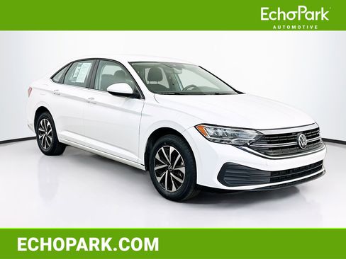 Used 2024 Volkswagen Jetta S image 1