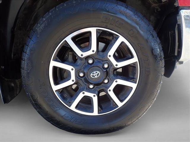 Used 2018 Toyota Tundra SR5 w/ TRD Off Road Package AWD/4WD image 7