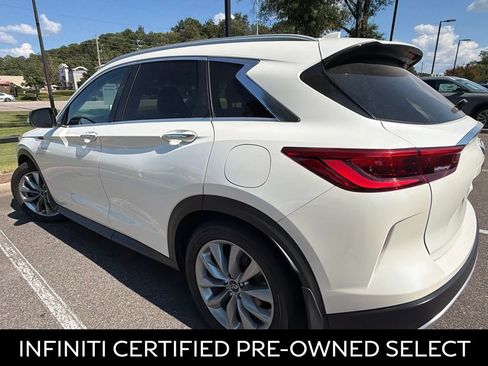 Certified 2020 INFINITI QX50 Luxe w/ Navigation Package FWD image 5