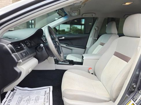Used 2012 Toyota Camry LE image 15