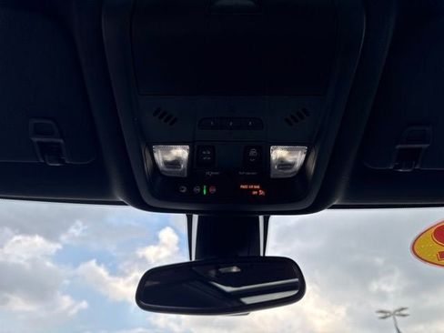 Used 2022 Chevrolet Blazer Premier AWD/4WD image 15