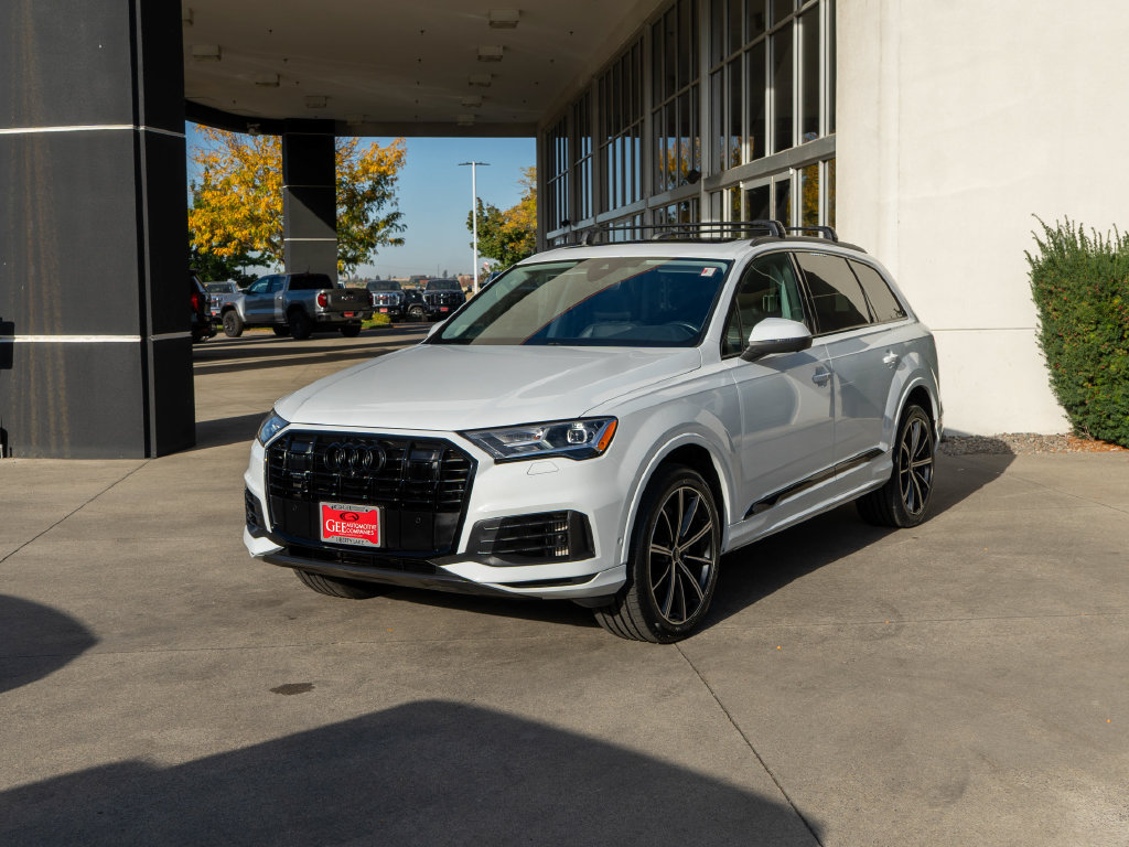 Used 2023 Audi Q7 3.0T Premium Plus AWD/4WD image 3