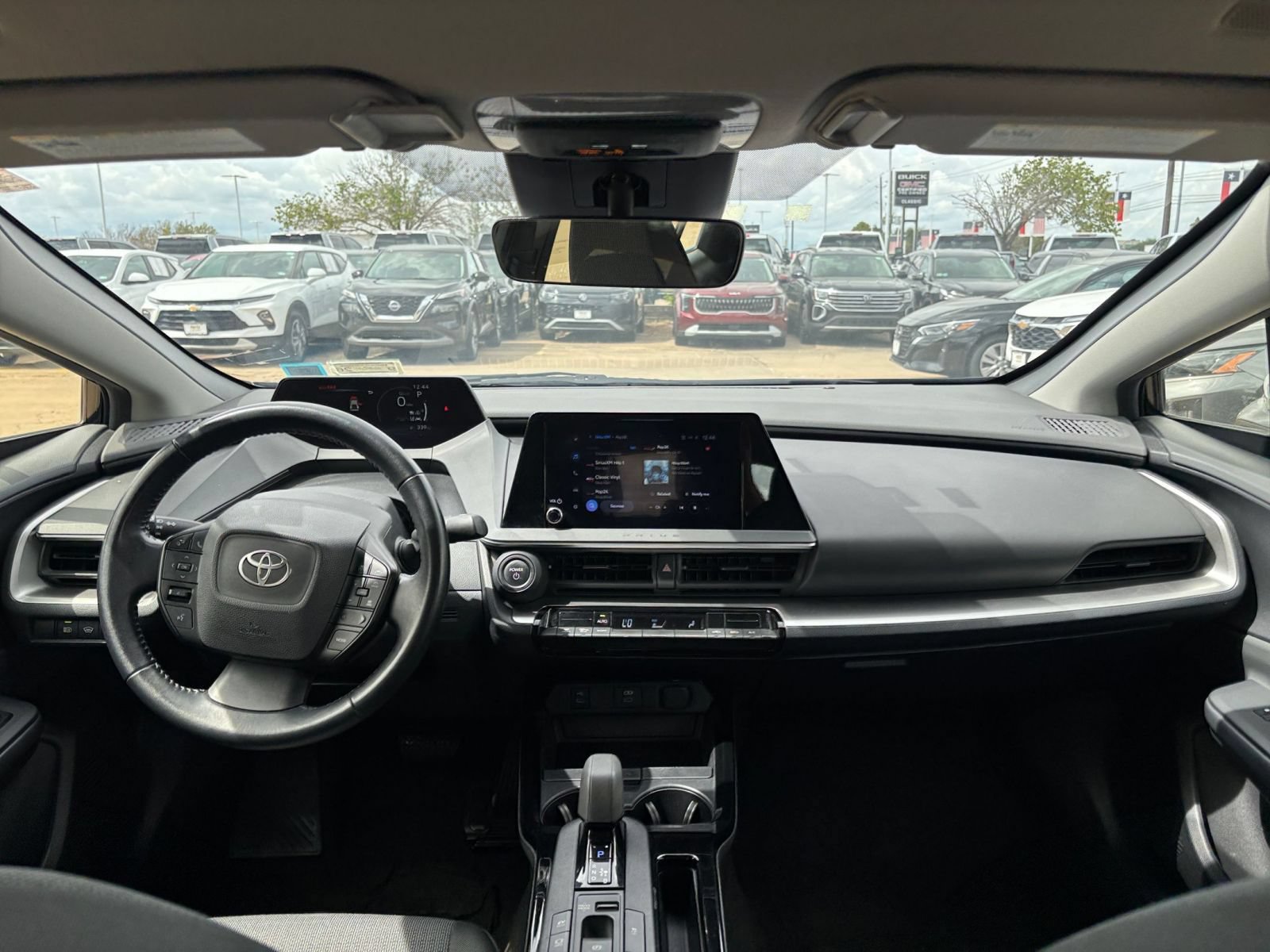 Used 2023 Toyota Prius LE FWD image 30