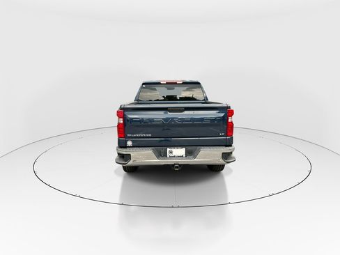 Used 2022 Chevrolet Silverado 1500 LT RWD image 7
