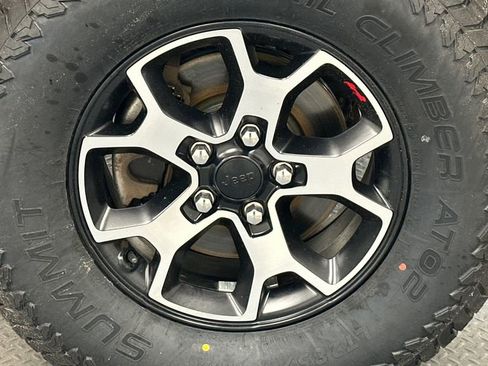 Used 2021 Jeep Wrangler Unlimited Rubicon image 23