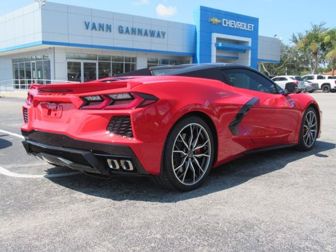 Used 2023 Chevrolet Corvette Stingray Premium Conv w/ Z51 Performance Package RWD image 7