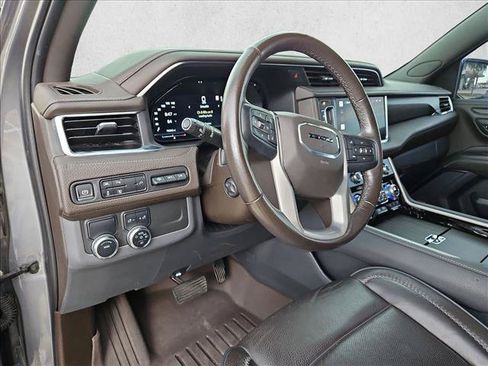 Used 2022 GMC Yukon Denali RWD image 10