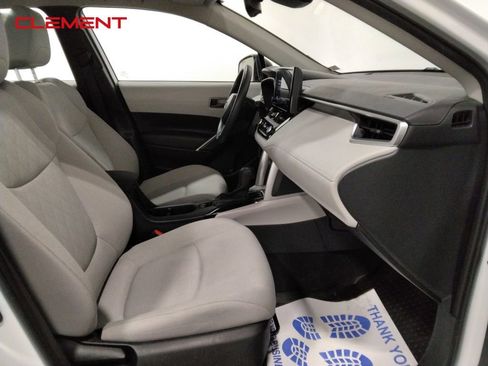 Used 2024 Toyota Corolla Cross L image 35