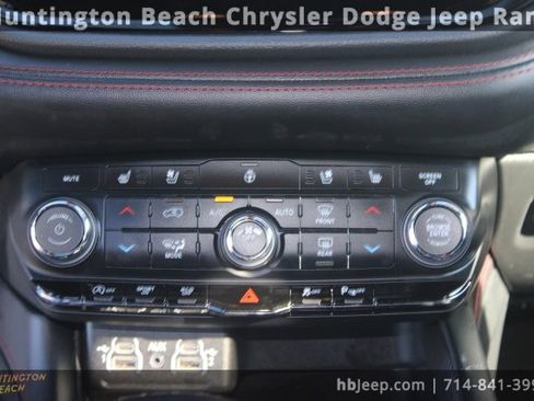 Used 2024 Dodge Durango GT image 15
