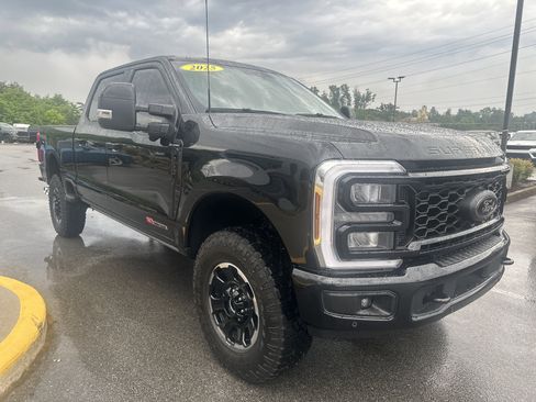 Used 2025 Ford F250 Lariat w/ Lariat Ultimate Package AWD/4WD image 5