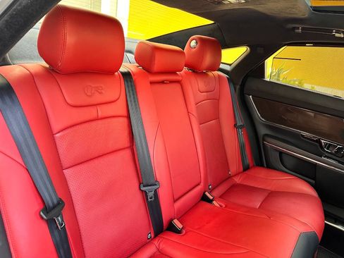 Used 2015 Jaguar XJ R LWB RWD image 76