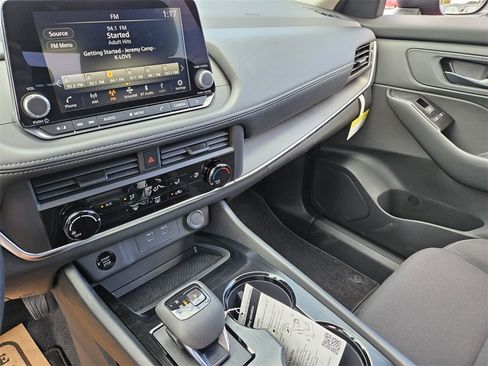 New 2026 Nissan Rogue S image 9