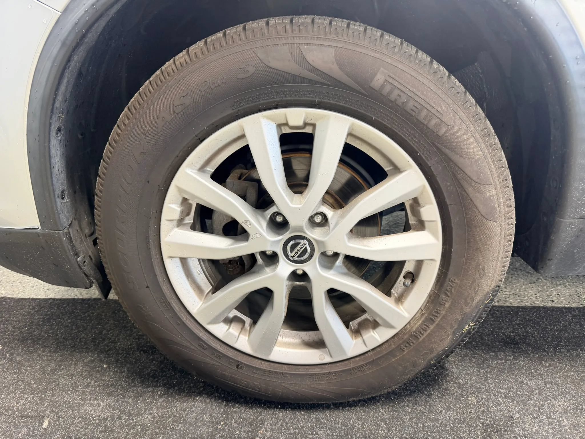 Used 2020 Nissan Rogue SV AWD/4WD image 15