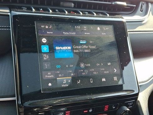 Certified 2025 Jeep Grand Cherokee Altitude image 22